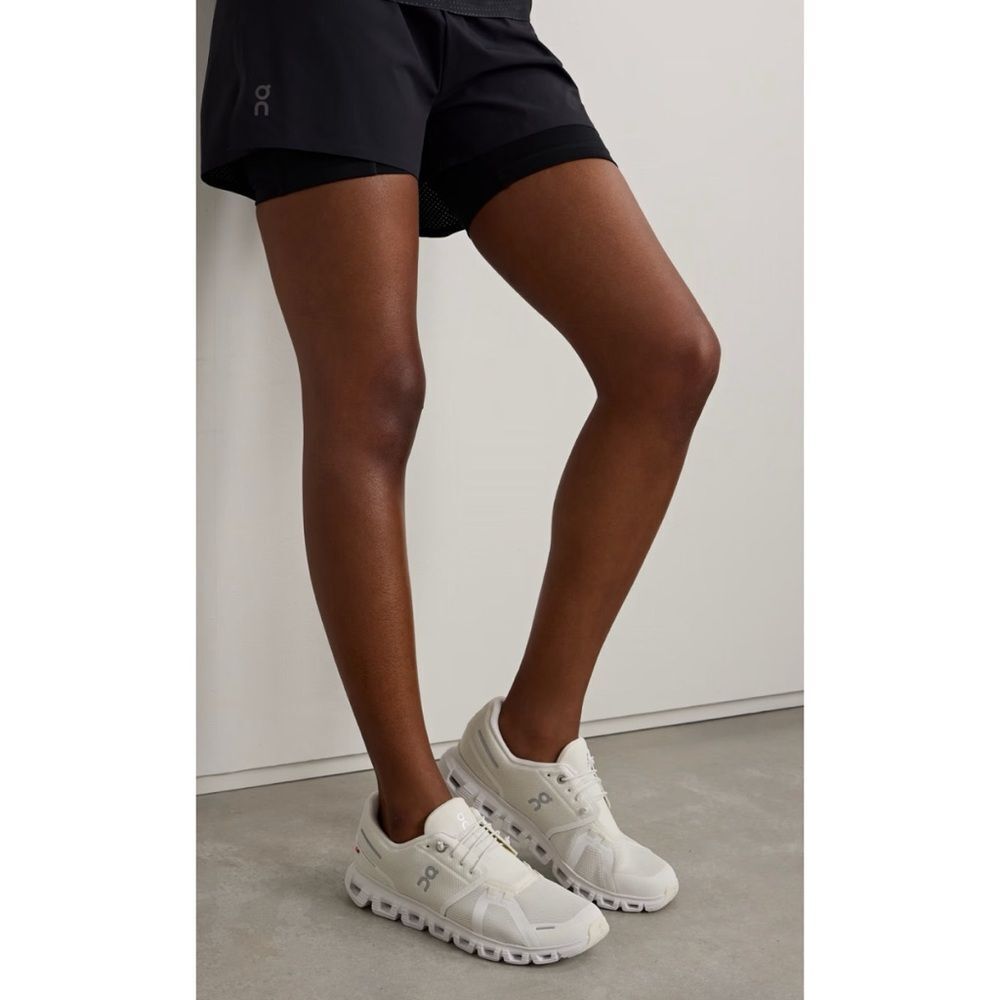 On Running ON Cloud 6 mesh sneakers in white Size 9.5